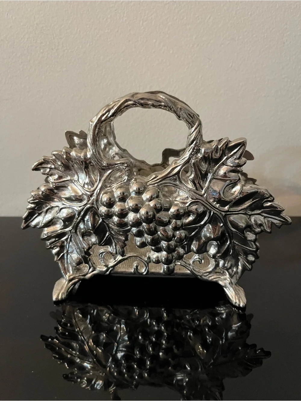 Vintage Silver Plated Napkin Holder w/ Ornate Grape & Leaves Design